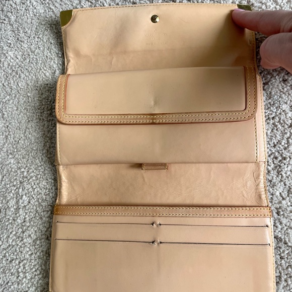 Louis Vuitton Cherry Blossom Wallet - Picture 7 of 16